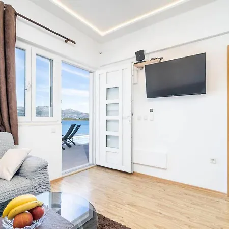 Prekrasna Kuca Za Odmor U Mirnom Okruzenju Savrseno Mjesto Za Nezaboravne Trenutke I Opustajuci Bijeg Holiday home Kozino